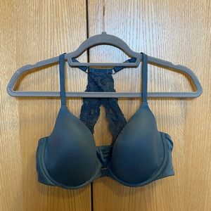 Body by Victoria front clasp bra
